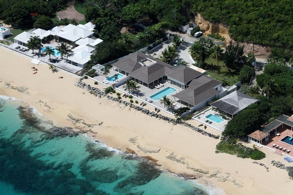 La Perla Palais