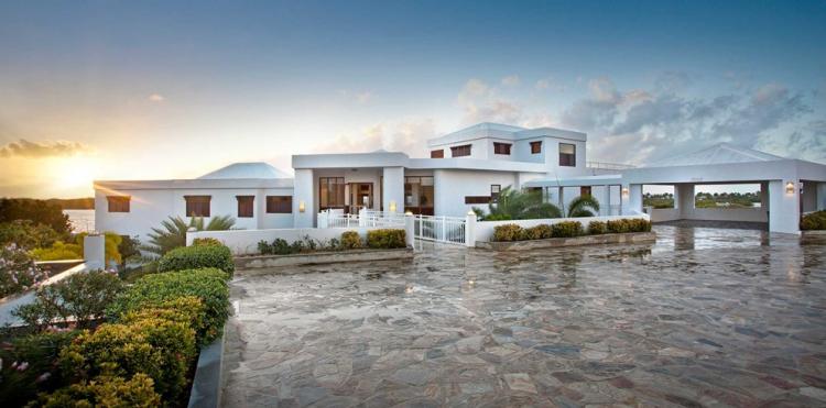 Villa Mystique