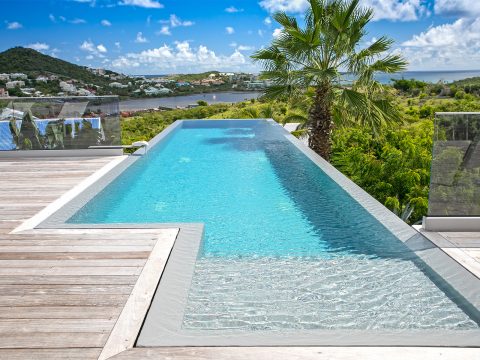 Discovery in Orient Bay, St. Martin