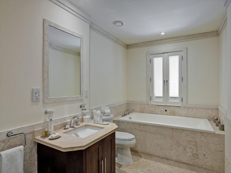 Smugglers Cove Penthouse photo 17