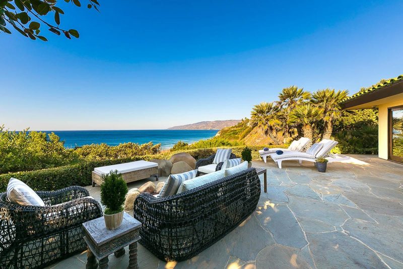 Birdview Beachfront Villa photo 1