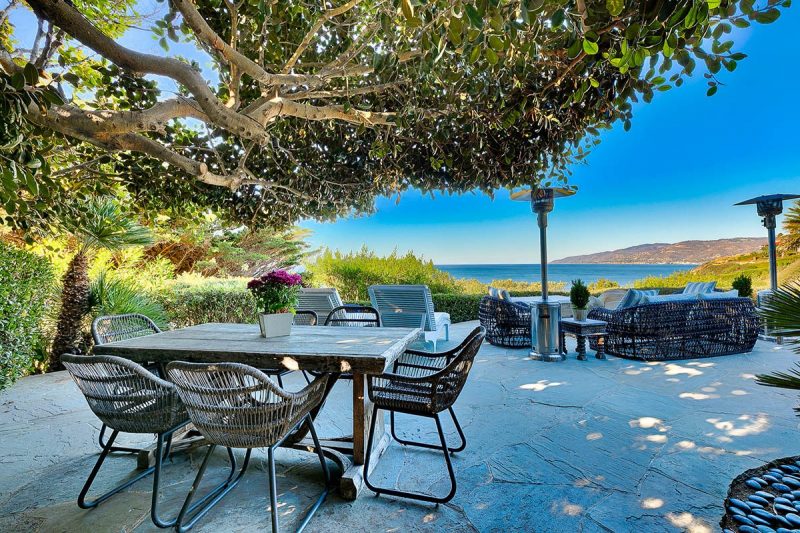Birdview Beachfront Villa photo 5