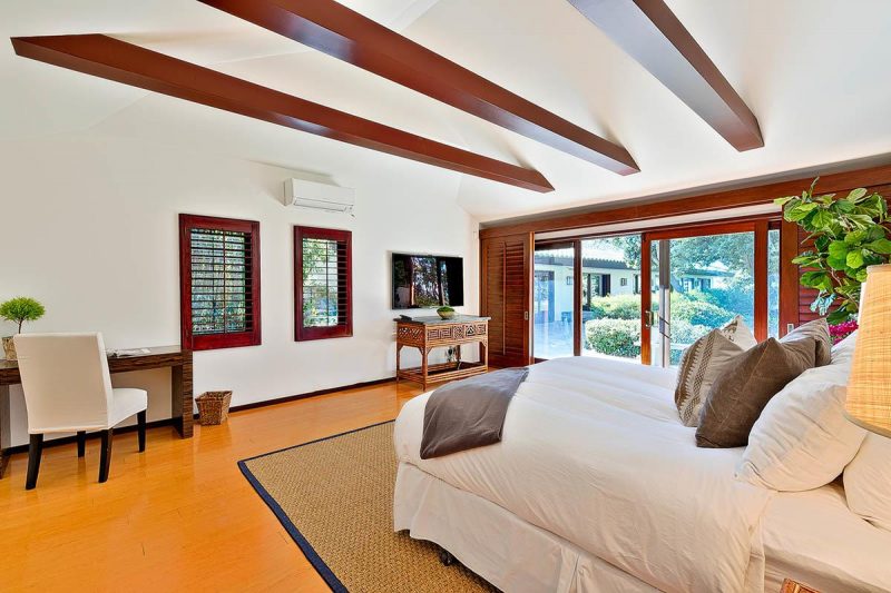 Birdview Beachfront Villa photo 27