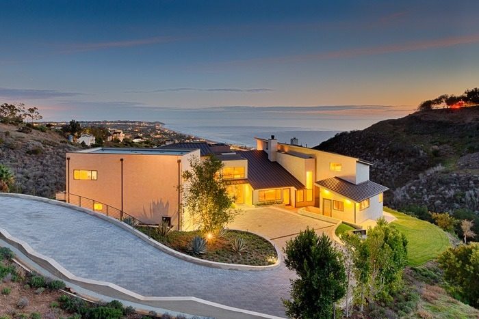 Malibu Beach View Villa photo 1