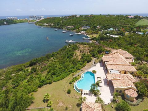 Terre Azure in Terres Basses, St. Martin