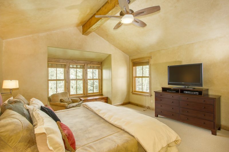 Elkstone Place 1 photo 10