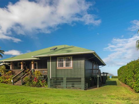 Hanalei Nalu in Hanalei, Kauai