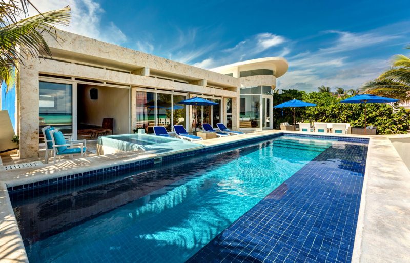 Beach House photo 1