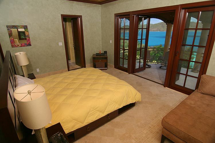 Cinnamon Breeze photo 1
